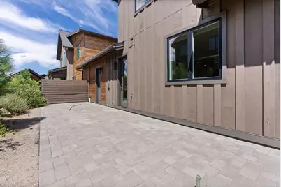 61309 Howe Way, Bend, OR 97702 - Photo 31