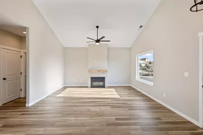 1050 SE Clover Lane, Madras, OR 97741 - Photo 5