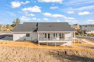 1050 SE Clover Ln, Madras, OR 97741 - Photo 35