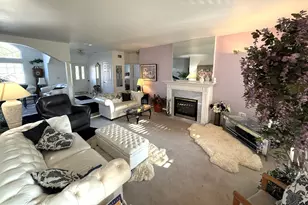 713 Eastridge Dr, Medford, OR 97504 - Photo 9