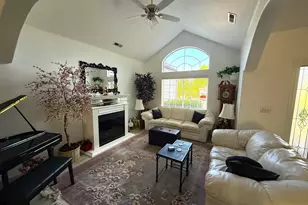 713 Eastridge Dr, Medford, OR 97504 - Photo 5