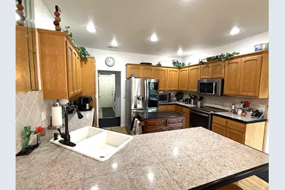 713 Eastridge Drive, Medford, OR 97504 - Photo 15