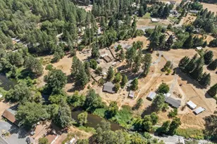 643 Covered Bridge Rd, Rogue River, OR 97537 - Photo 29