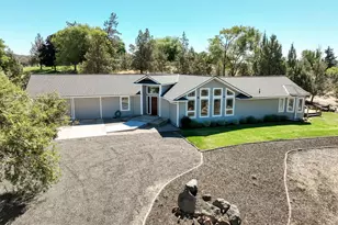 705 NE Chapel St, Madras, OR 97741 - Photo 3