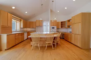 705 NE Chapel St, Madras, OR 97741 - Photo 21