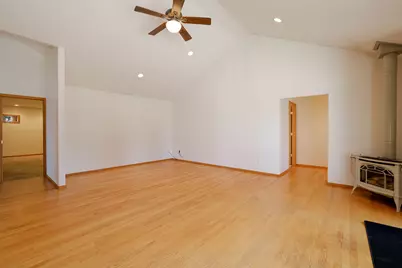 705 NE Chapel Street, Madras, OR 97741 - Photo 25