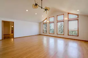 705 NE Chapel St, Madras, OR 97741 - Photo 5