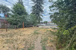 750 NW 2nd St, Prineville, OR 97754 - Photo 15