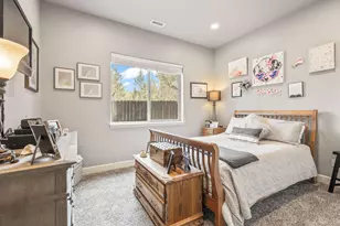 301 SE Larkspur Dr, Madras, OR 97741 - Photo 23