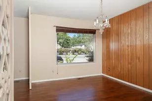 1195 E Park St, Grants Pass, OR 97527 - Photo 9