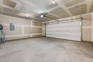 4046 SW Obsidian Ave, Redmond, OR 97756 - Photo 35