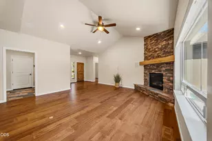 205 Vista Rim Dr, Redmond, OR 97756 - Photo 21