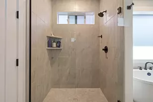 1433 NW Ochoa Dr, Bend, OR 97703 - Photo 31