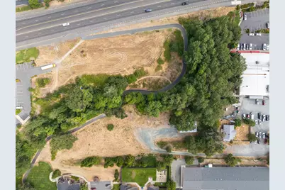 835 Union Avenue, Grants Pass, OR 97527 - Photo 3