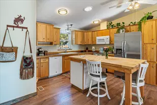 8562 SW Crater Loop Rd, Terrebonne, OR 97760 - Photo 17