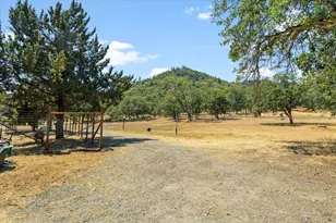 545 Hodson Rd, Gold Hill, OR 97525 - Photo 29