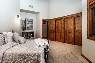 18355 Pinehurst Rd, Bend, OR 97703 - Photo 23