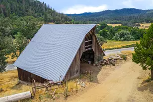 6585 Little Applegate Rd, Jacksonville, OR 97530 - Photo 131