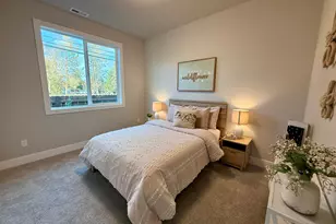 61405 SE Daybreak Ct, Bend, OR 97702 - Photo 13
