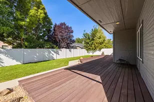 6404 Ventura Dr, Klamath Falls, OR 97603 - Photo 17