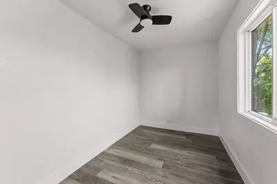 1916 Elm Avenue, Medford, OR 97501 - Photo 13