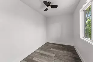 1916 Elm Ave, Medford, OR 97501 - Photo 13