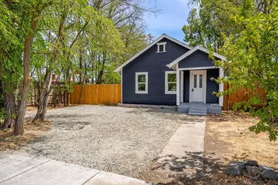 1916 Elm Avenue, Medford, OR 97501 - Photo 3