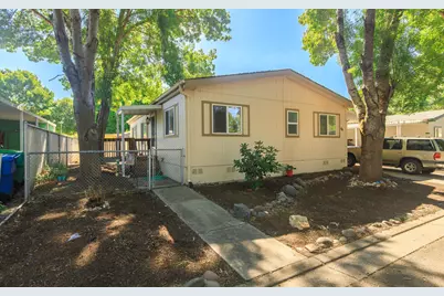 633 E Archwood Drive #UNIT 44, Eagle Point, OR 97524 - Photo 1