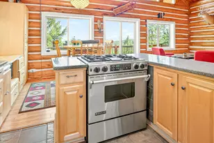 5255 Griffin Ln, Medford, OR 97501 - Photo 9