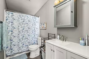 633 E Archwood Dr, Eagle Point, OR 97524 - Photo 13