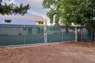 1430 S Oakdale Ave, Medford, OR 97501 - Photo 35