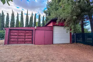 1430 S Oakdale Ave, Medford, OR 97501 - Photo 37