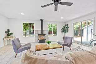 1430 S Oakdale Ave, Medford, OR 97501 - Photo 19