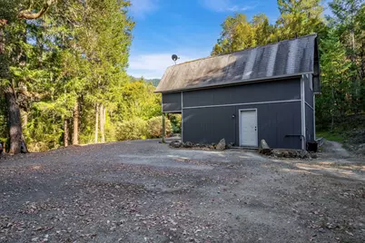 3140 Winona Road, Grants Pass, OR 97526 - Photo 11