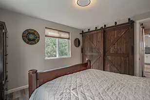 739 W Rolling Hills Dr, Eagle Point, OR 97524 - Photo 13