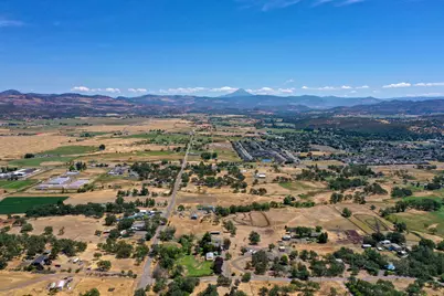 739 W Rolling Hills Drive, Eagle Point, OR 97524 - Photo 53