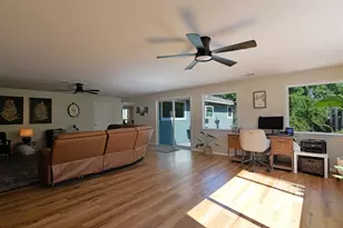 2027 Fairlane Dr, Medford, OR 97501 - Photo 13