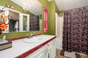 633 E Archwood Dr, Eagle Point, OR 97524 - Photo 11