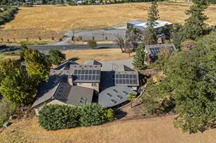 115 Wells Fargo Dr, Jacksonville, OR 97530 - Photo 59