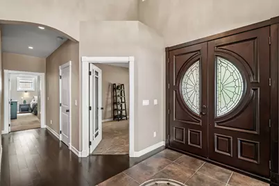 115 Wells Fargo Drive, Jacksonville, OR 97530 - Photo 15