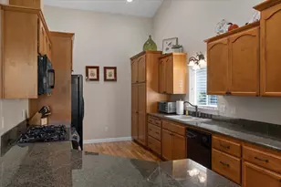 51 Broken Stone Way, Eagle Point, OR 97524 - Photo 11