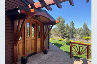 67134 Central Street, Bend, OR 97703 - Photo 1