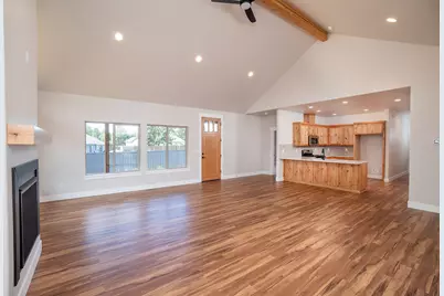 60340 Hiawatha Lane, Bend, OR 97702 - Photo 11