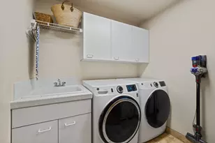 651 NW Morelock Ct, Bend, OR 97703 - Photo 29