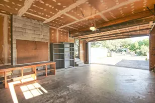 2233 Oakwood Dr, Medford, OR 97504 - Photo 5