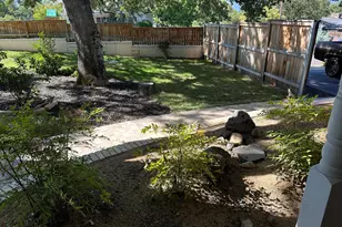 2233 Oakwood Dr, Medford, OR 97504 - Photo 3