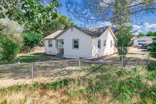 423 W Park St, Grants Pass, OR 97527 - Photo 21