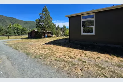 240 Homewood Road, Grants Pass, OR 97527 - Photo 27