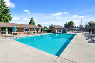 720 Hedy Jayne, Medford, OR 97501 - Photo 27