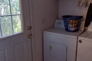 522 Meadow Ln, Eagle Point, OR 97524 - Photo 11